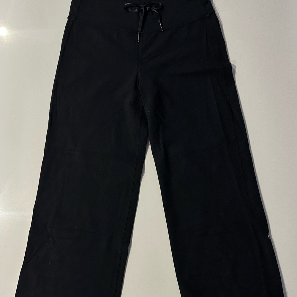 LULULEMON BLACK DRAWSTRING LEGGINGS WITH BACK POCKET